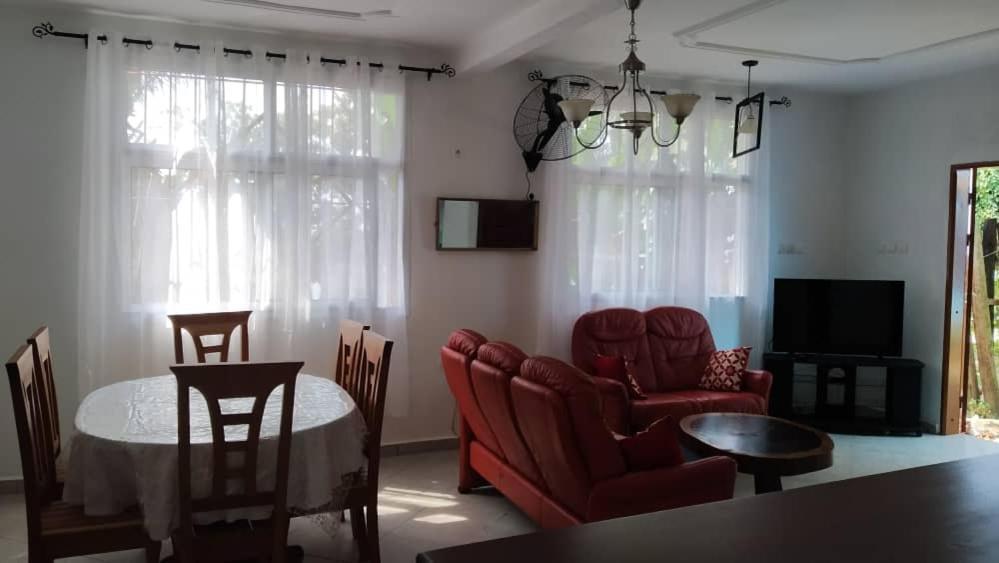 Residence Romiace Kribi Exterior photo